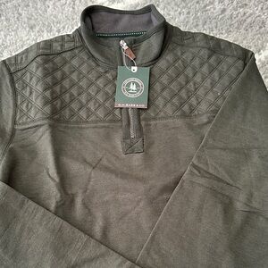 GH Bass new tee